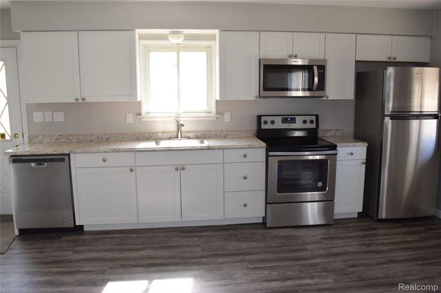 26130 OSMUN Street, Madison Heights, MI 48071