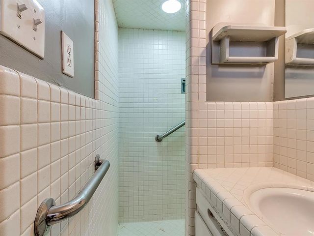 4221 NW 15th Street, Oklahoma City, OK 73107