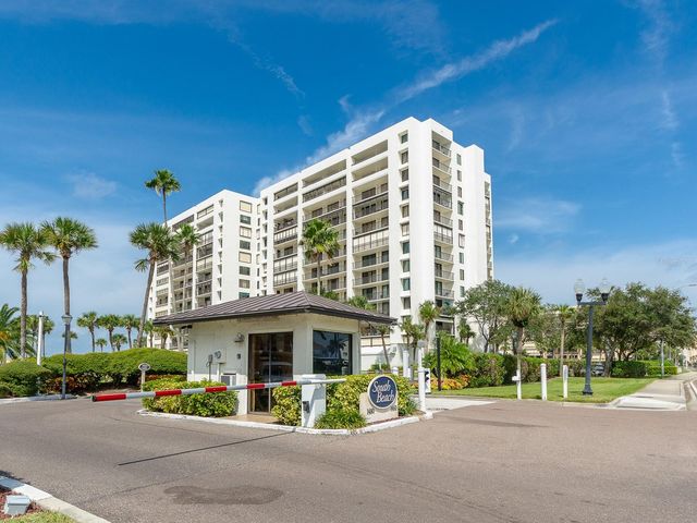 1460 GULF BOULEVARD 302, Clearwater, FL 33767