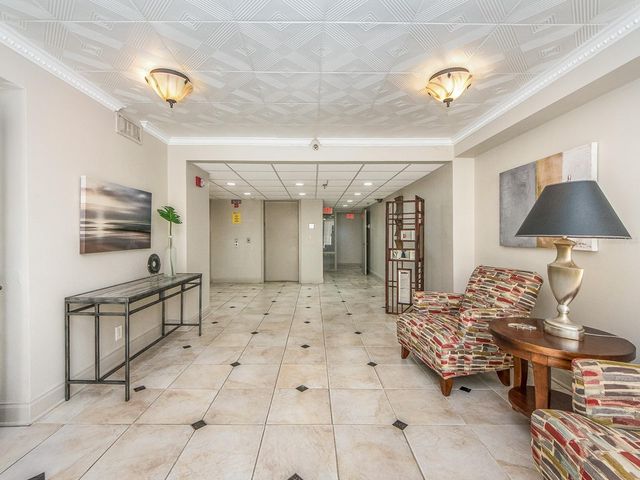 1460 GULF BOULEVARD 302, Clearwater, FL 33767