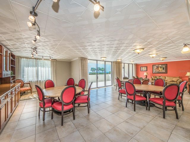 1460 GULF BOULEVARD 302, Clearwater, FL 33767