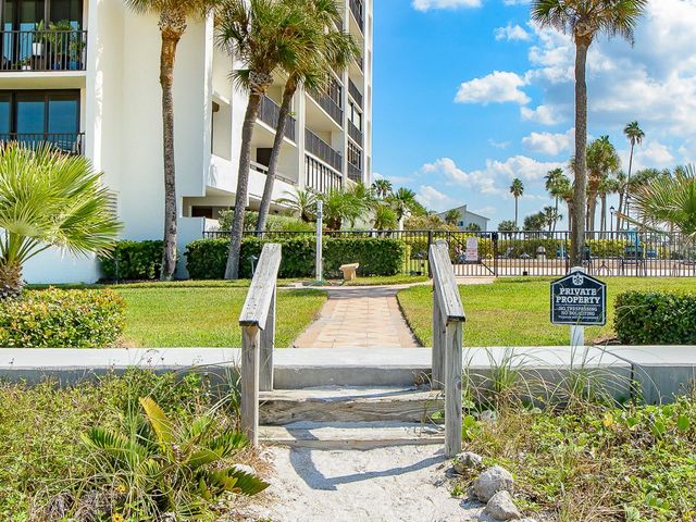 1460 GULF BOULEVARD 302, Clearwater, FL 33767