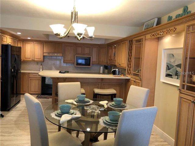 1460 GULF BOULEVARD 302, Clearwater, FL 33767