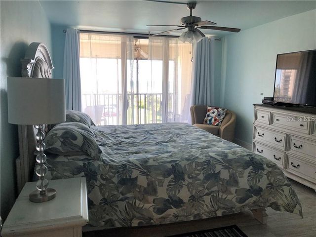 1460 GULF BOULEVARD 302, Clearwater, FL 33767