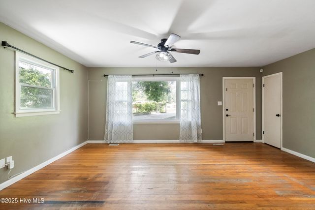 148 Jupiter Trail, Jacksonville, NC 28546