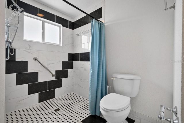 2538 CORAL WAY W, Daytona Beach, FL 32118