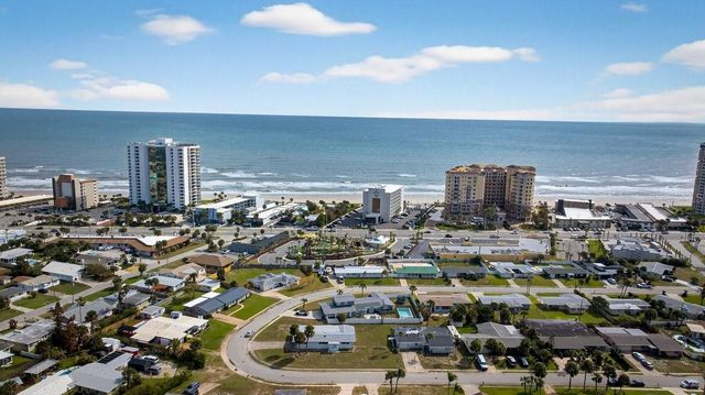 2538 CORAL WAY W, Daytona Beach, FL 32118