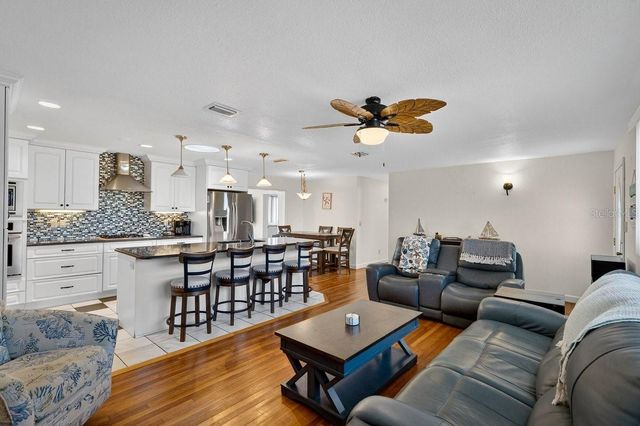 2538 CORAL WAY W, Daytona Beach, FL 32118