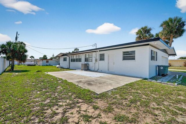 2538 CORAL WAY W, Daytona Beach, FL 32118