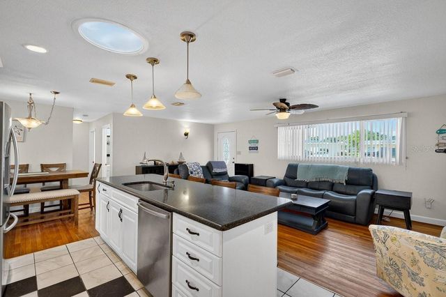 2538 CORAL WAY W, Daytona Beach, FL 32118