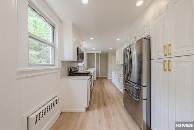 933 Maple Avenue, Ridgefield, NJ 07657