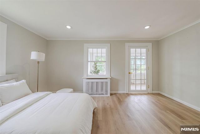 933 Maple Avenue, Ridgefield, NJ 07657
