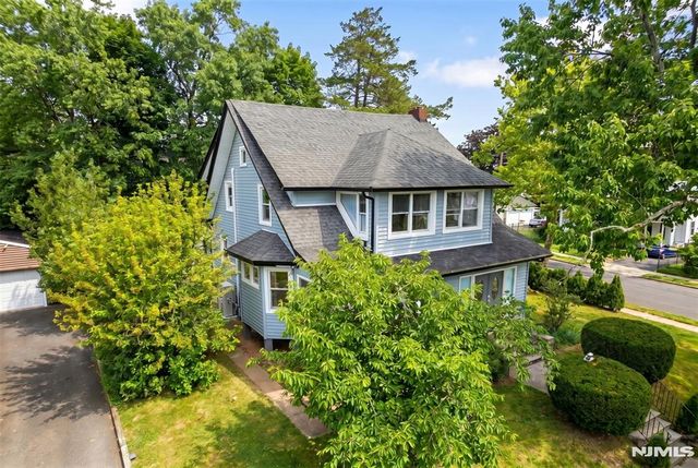 933 Maple Avenue, Ridgefield, NJ 07657