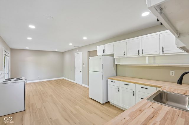 1412 Wolf Court, Indianapolis, IN 46229