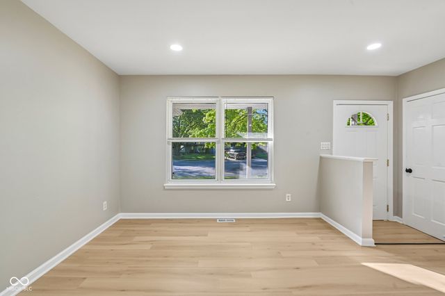 1412 Wolf Court, Indianapolis, IN 46229