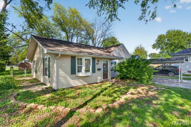119 S 37th Street, Belleville, IL 62226