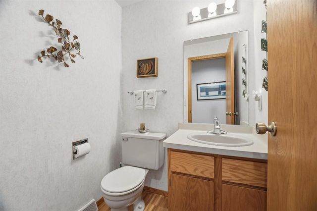 847 E WINDFIELD PLACE, Appleton, WI 54911