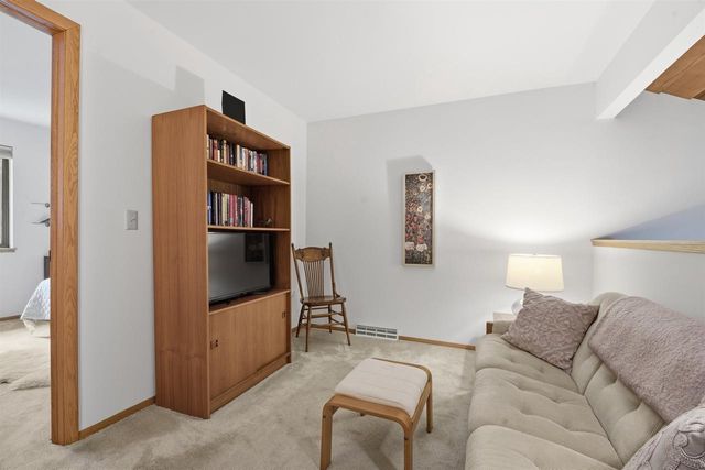 847 E WINDFIELD PLACE, Appleton, WI 54911