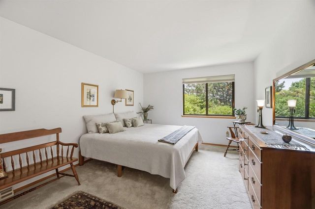 847 E WINDFIELD PLACE, Appleton, WI 54911