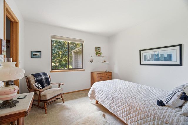 847 E WINDFIELD PLACE, Appleton, WI 54911