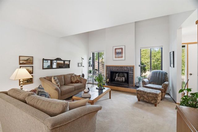 847 E WINDFIELD PLACE, Appleton, WI 54911