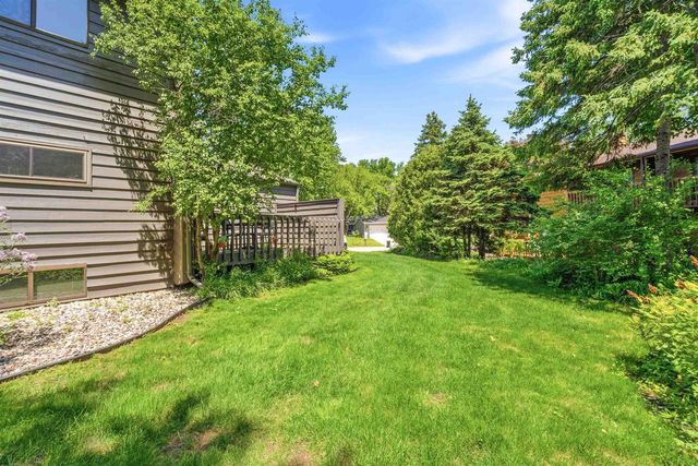847 E WINDFIELD PLACE, Appleton, WI 54911