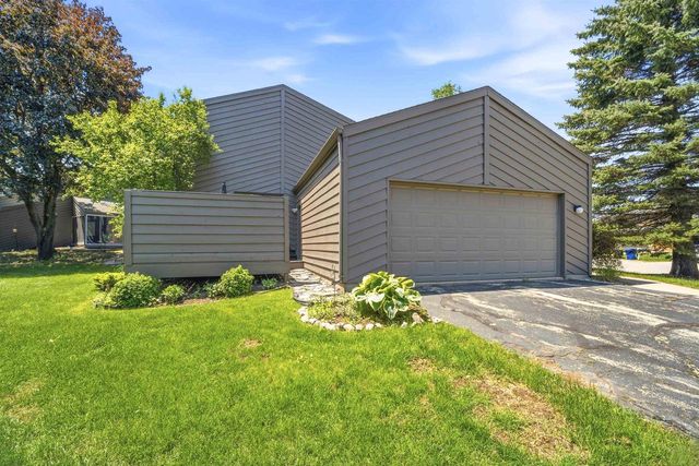 847 E WINDFIELD PLACE, Appleton, WI 54911