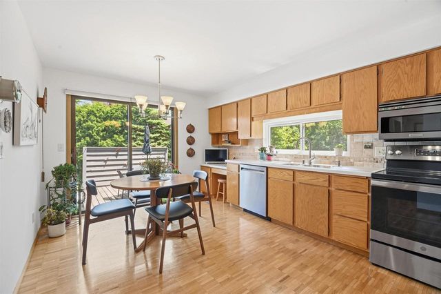 847 E WINDFIELD PLACE, Appleton, WI 54911