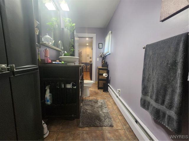 1268 Indian Church Road, West Seneca, NY 14224