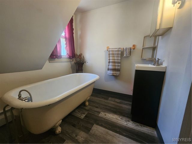 1268 Indian Church Road, West Seneca, NY 14224