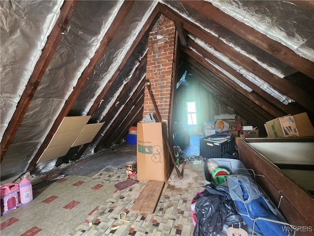 1268 Indian Church Road, West Seneca, NY 14224