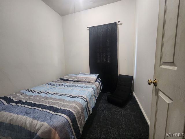 1268 Indian Church Road, West Seneca, NY 14224