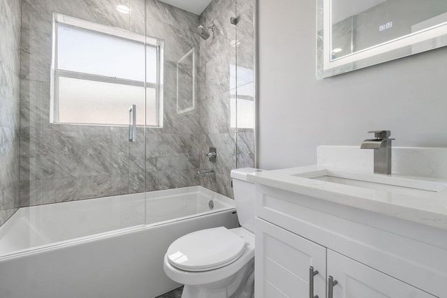 708-710 NE 23rd Avenue, Pompano Beach, FL 33062