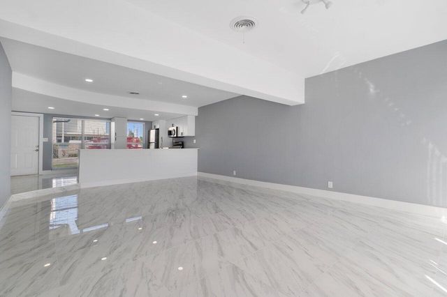 708-710 NE 23rd Avenue, Pompano Beach, FL 33062