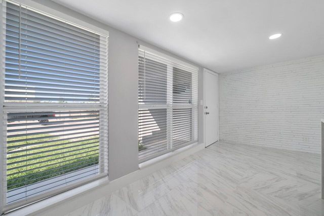 708-710 NE 23rd Avenue, Pompano Beach, FL 33062