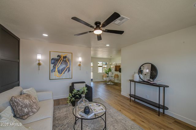 3654 W Carla Vista Drive, Chandler, AZ 85226