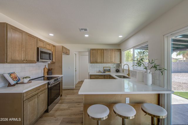 3654 W Carla Vista Drive, Chandler, AZ 85226