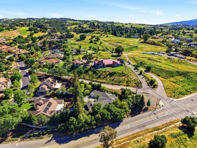 733 Vineyard Terrace, Pleasanton, CA 94566