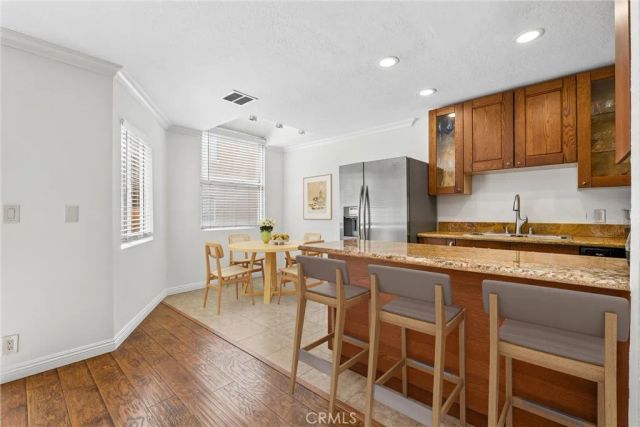 18730 Hatteras 48, Tarzana, CA 91356