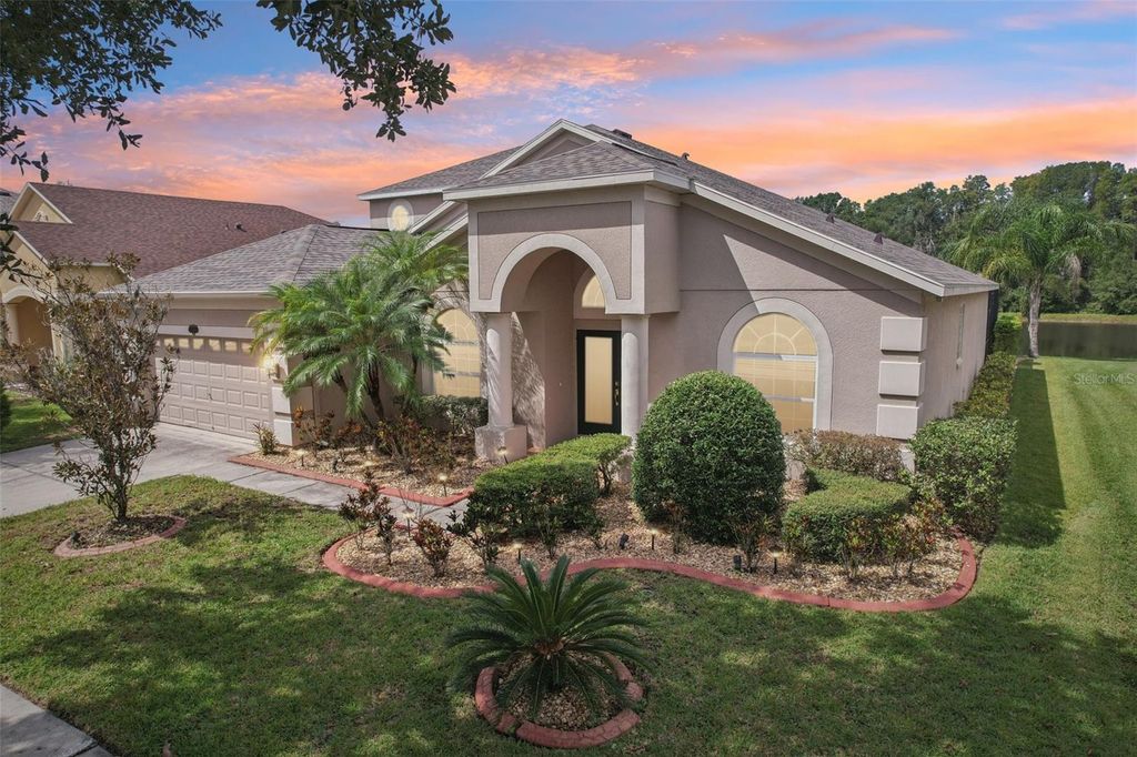 10814 BREAKING ROCKS DRIVE, Tampa, FL 33647