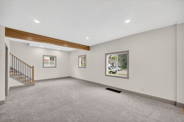 402 North Street, Guthrie Center, IA 50115