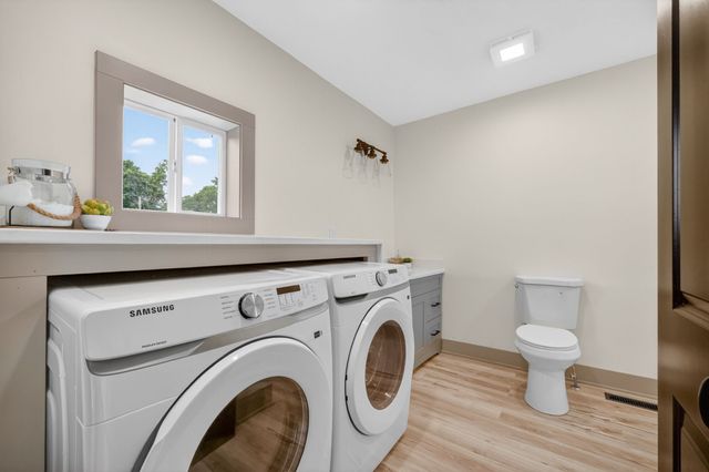 402 North Street, Guthrie Center, IA 50115