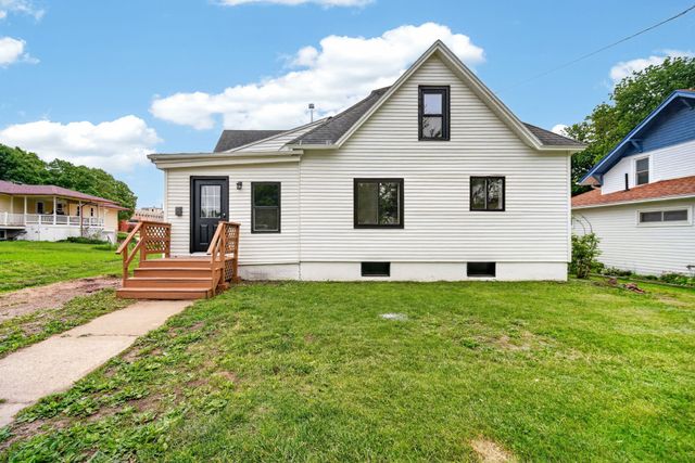 402 North Street, Guthrie Center, IA 50115