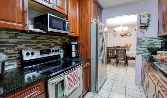 15825 SW 305th Terrace, Homestead, FL 33033