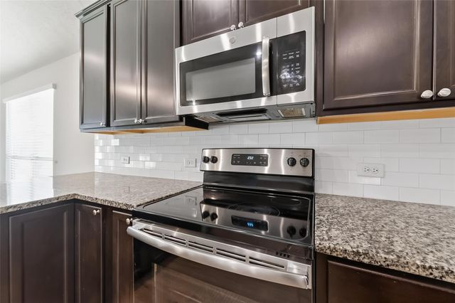 151 Scenic Hills Court, Montgomery, TX 77356