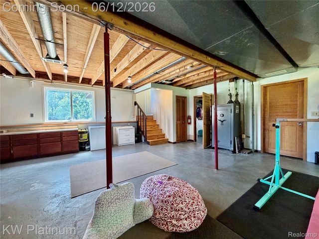 4059 Galbraith Line Road, Worth Township, MI 48422