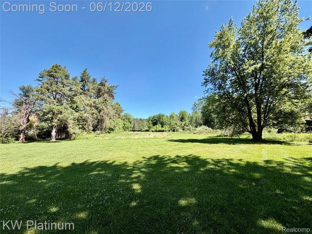 4059 Galbraith Line Road, Worth Township, MI 48422