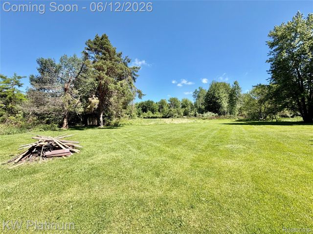 4059 Galbraith Line Road, Worth Township, MI 48422