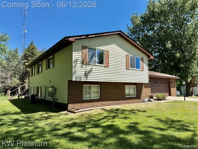 4059 Galbraith Line Road, Worth Township, MI 48422