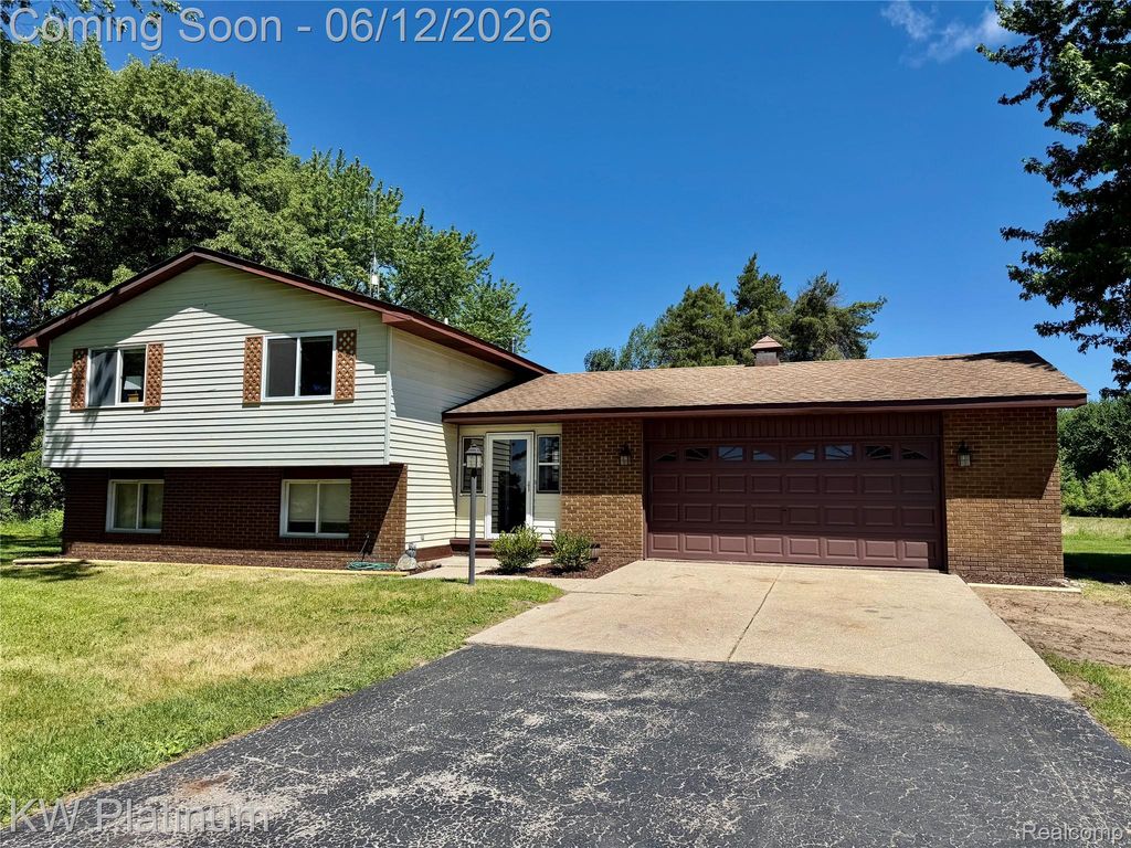 4059 Galbraith Line Road, Worth Township, MI 48422